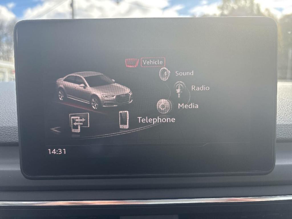 2017 Audi A4 Image 25