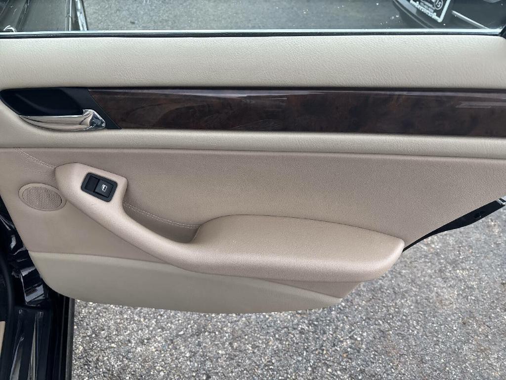 2000 BMW 3 Series Image 17