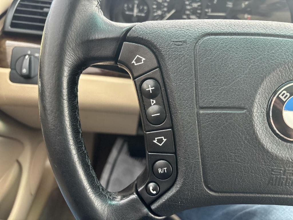 2000 BMW 3 Series Image 23