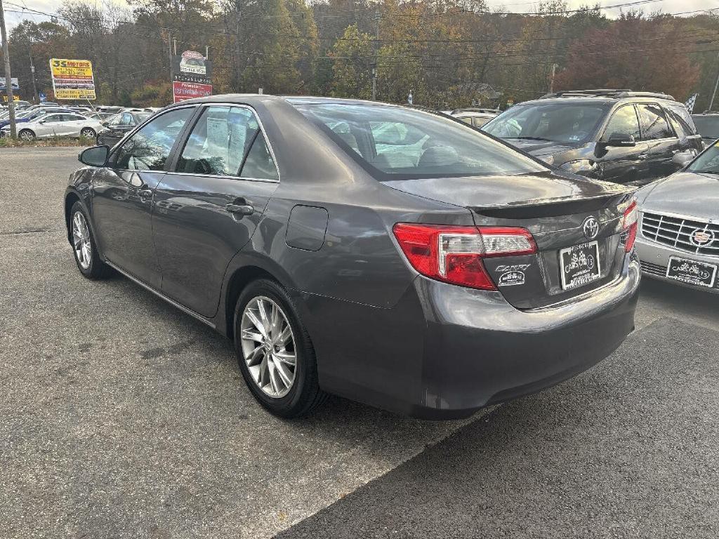 2014 Toyota Camry Image 5