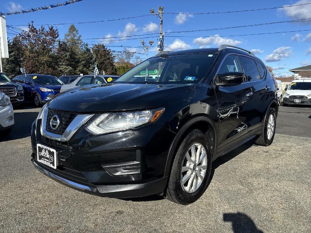 2017 Nissan Rogue Image 2