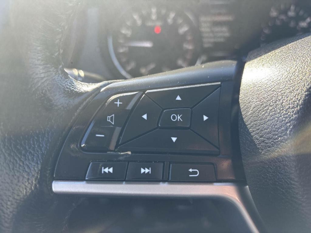 2017 Nissan Rogue Image 22