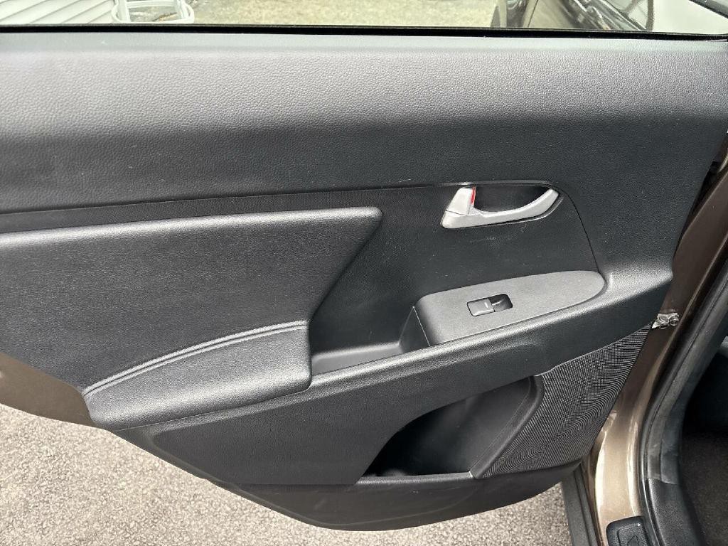 2015 Kia Sportage Image 12