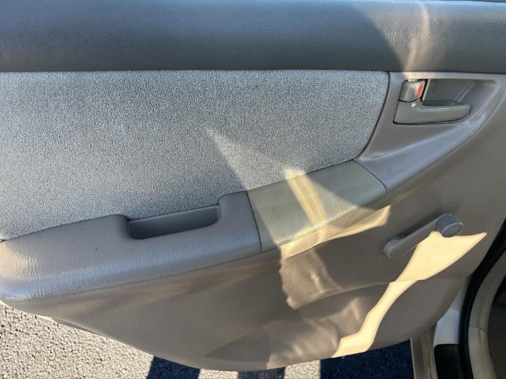 2007 Toyota Corolla Image 11