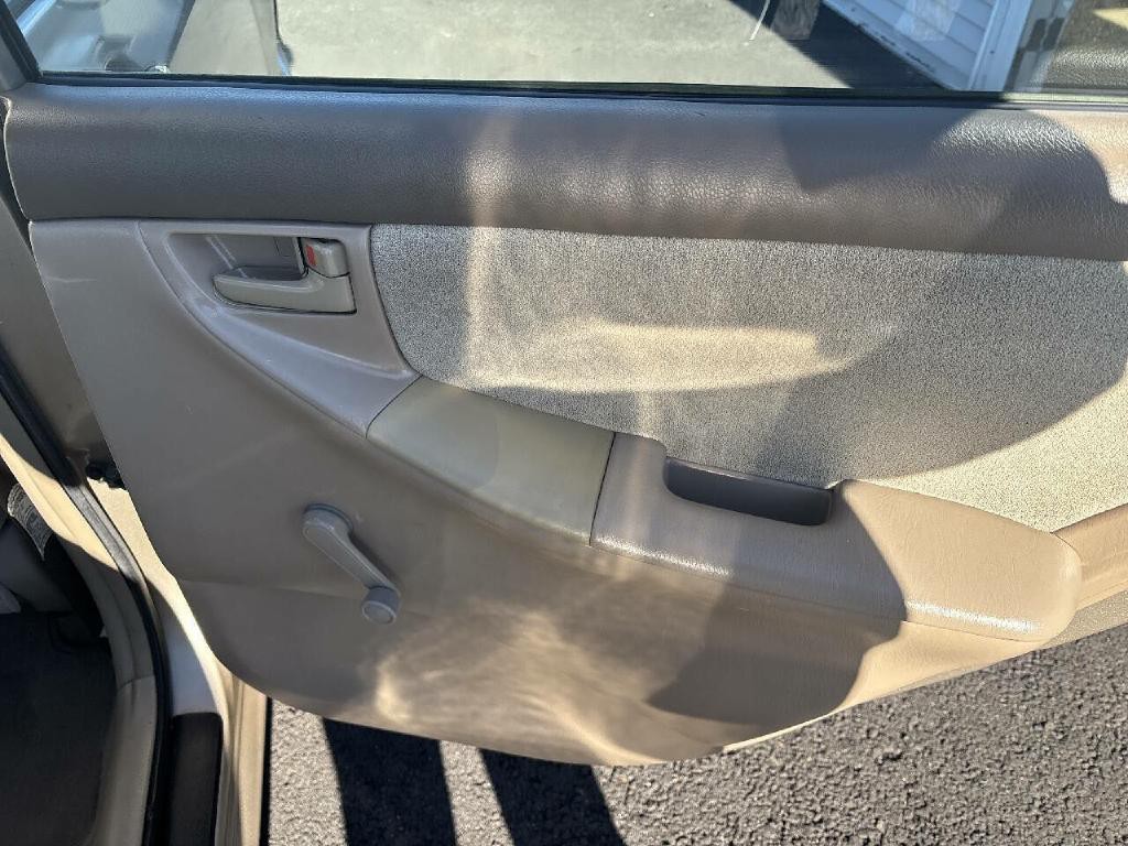 2007 Toyota Corolla Image 16