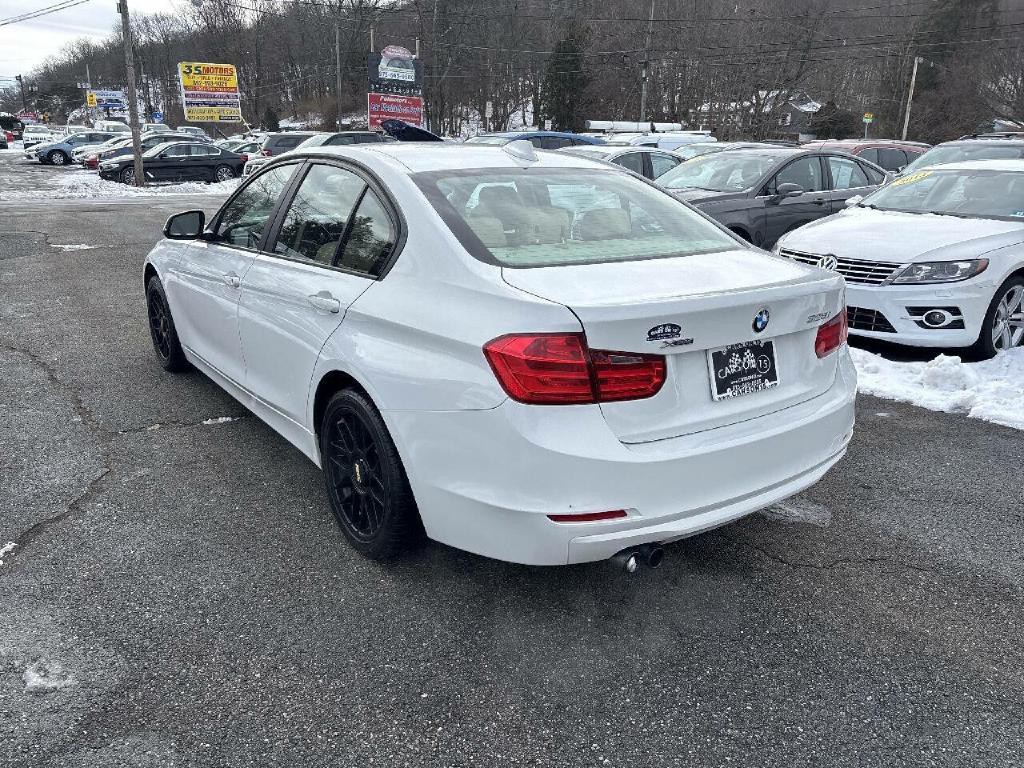 2013 BMW 3 Series Image 5