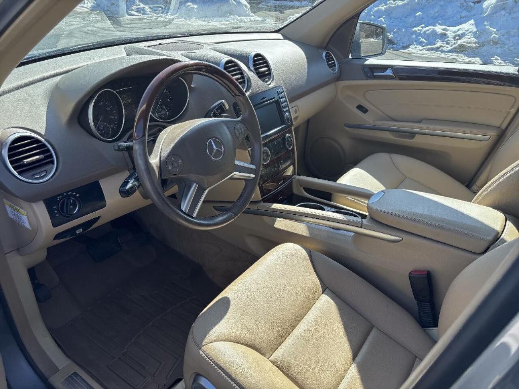 2011 Mercedes-Benz M-Class Image 7