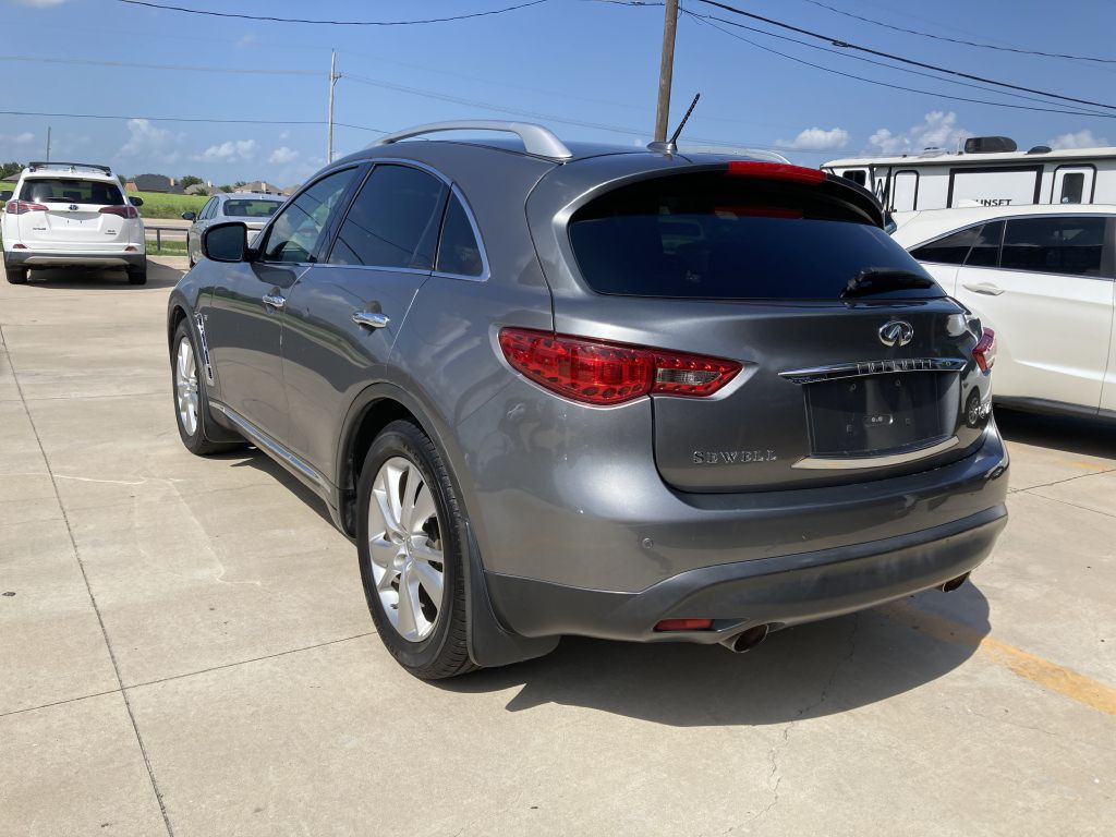 2014 INFINITI QX70 Image 10