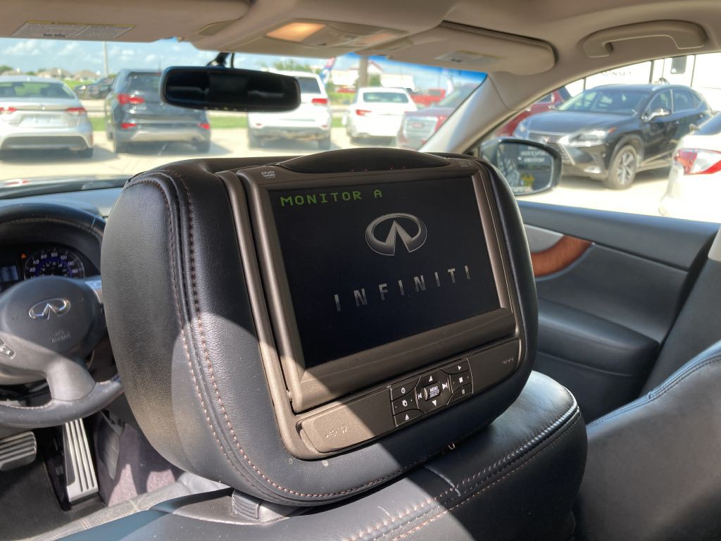 2014 INFINITI QX70 Image 19
