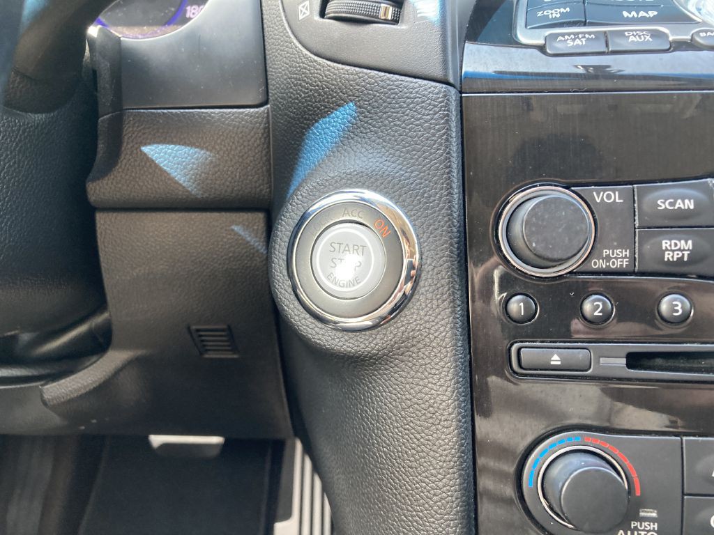 2014 INFINITI QX70 Image 26