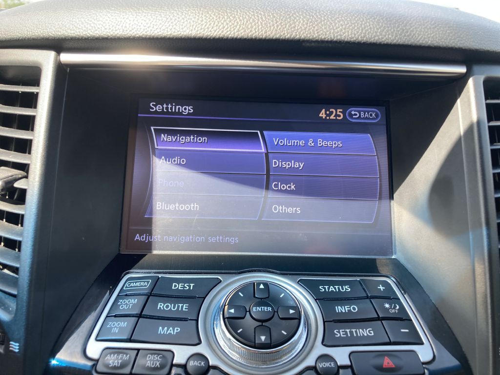 2014 INFINITI QX70 Image 28