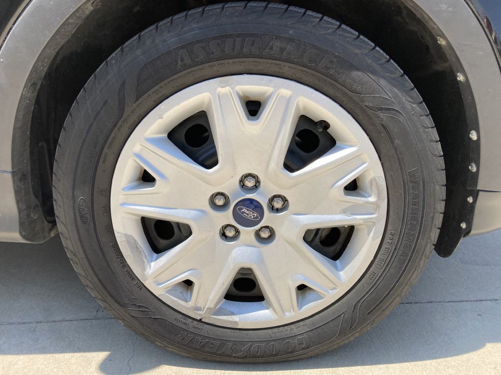 2016 Ford Escape Image 9