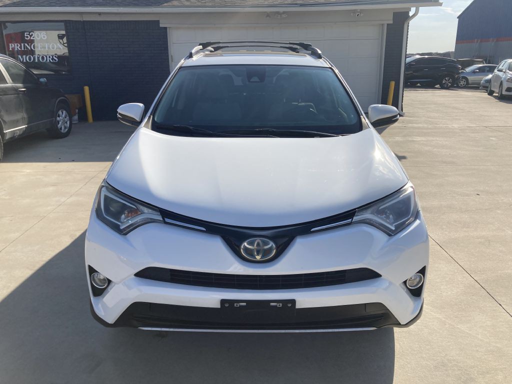 2017 Toyota Rav4 Image 3