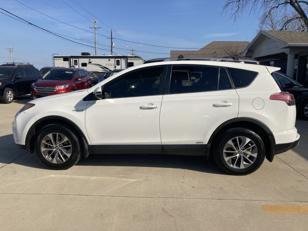2017 Toyota Rav4 Image 6