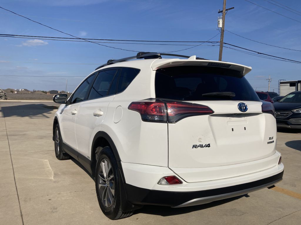 2017 Toyota Rav4 Image 10