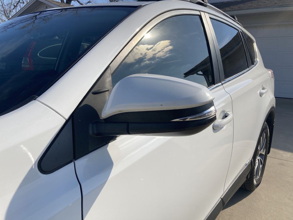 2017 Toyota Rav4 Image 12
