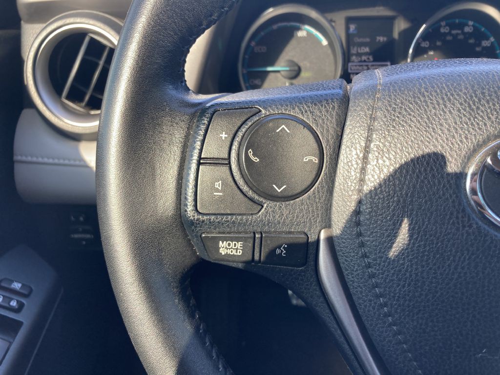 2017 Toyota Rav4 Image 23