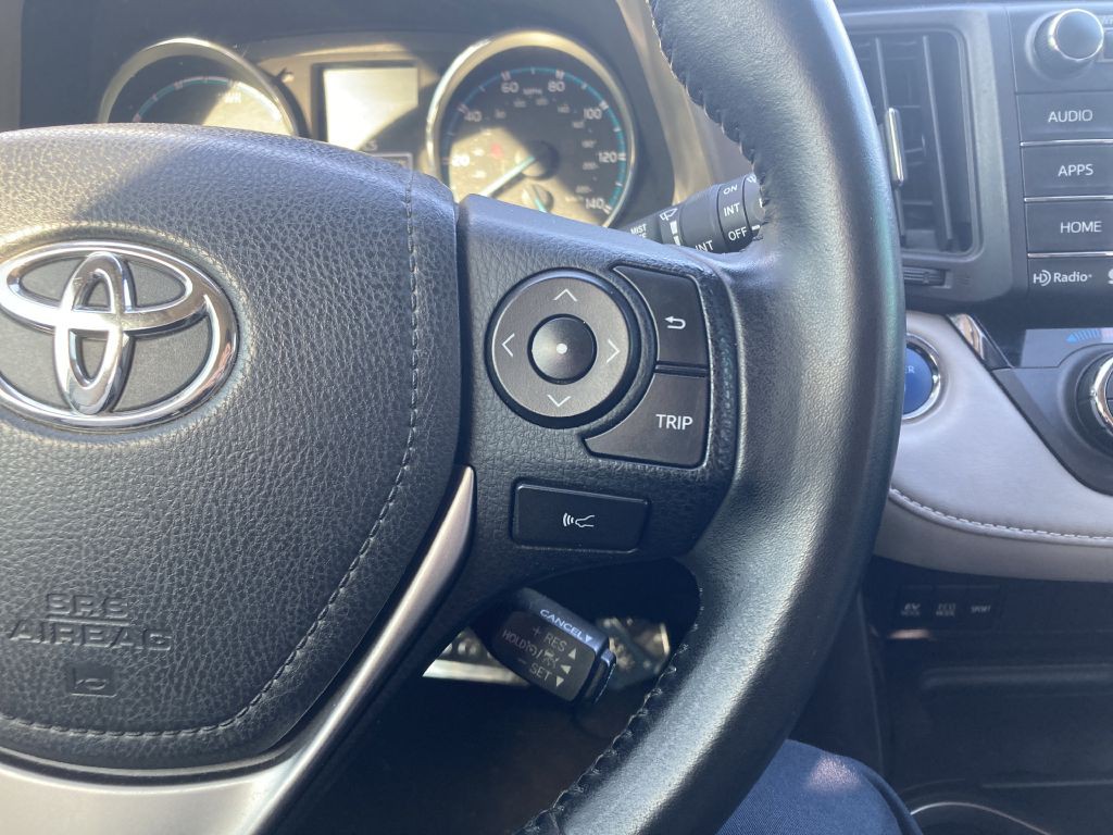 2017 Toyota Rav4 Image 24