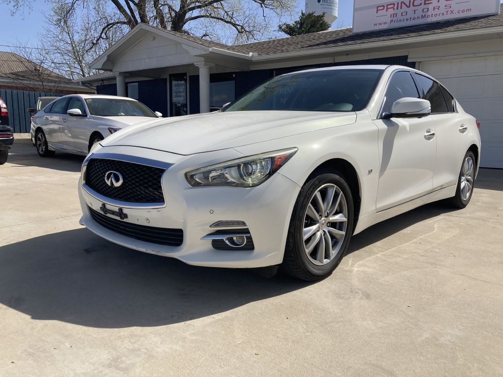 2015 INFINITI Q50 Image 4
