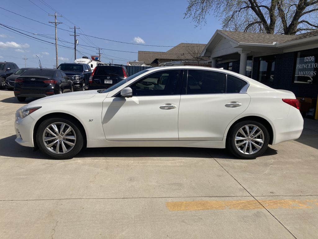 2015 INFINITI Q50 Image 5