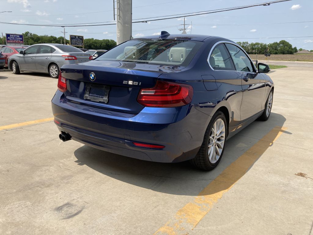 2016 BMW 2 Series Image 9