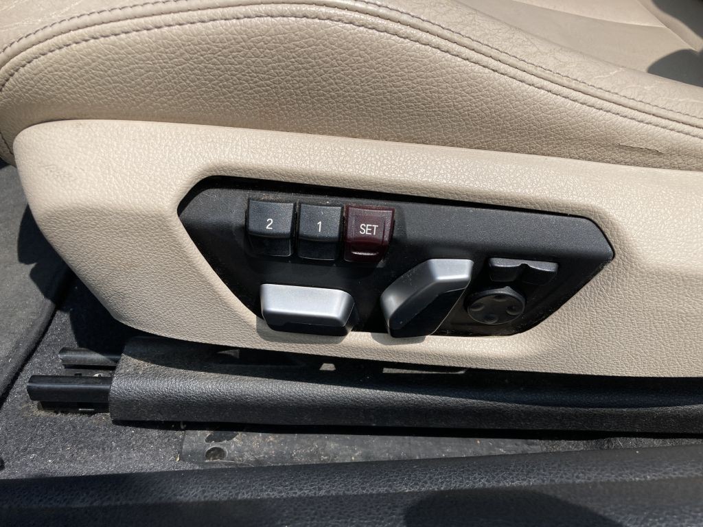 2016 BMW 2 Series Image 16