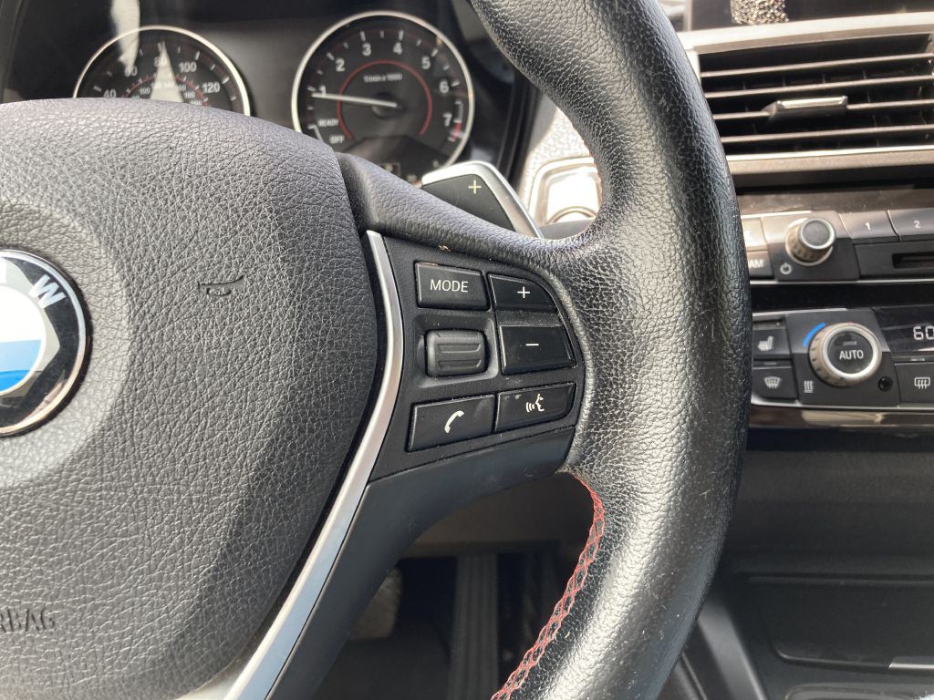 2016 BMW 2 Series Image 21