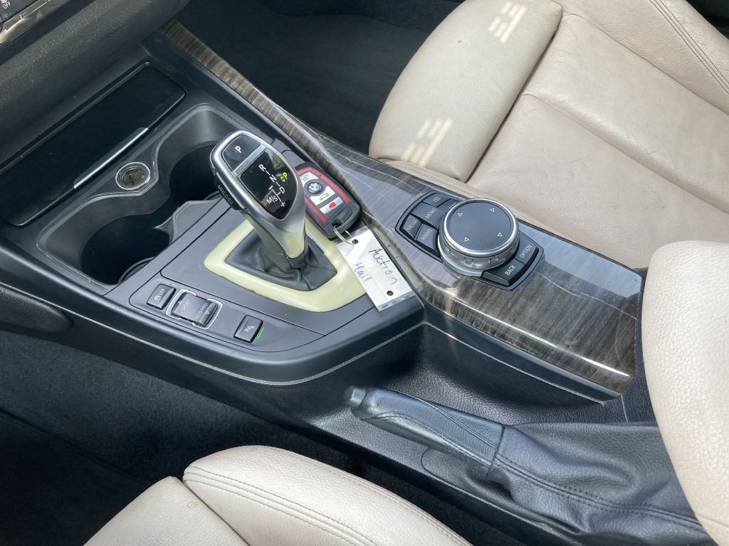 2016 BMW 2 Series Image 24