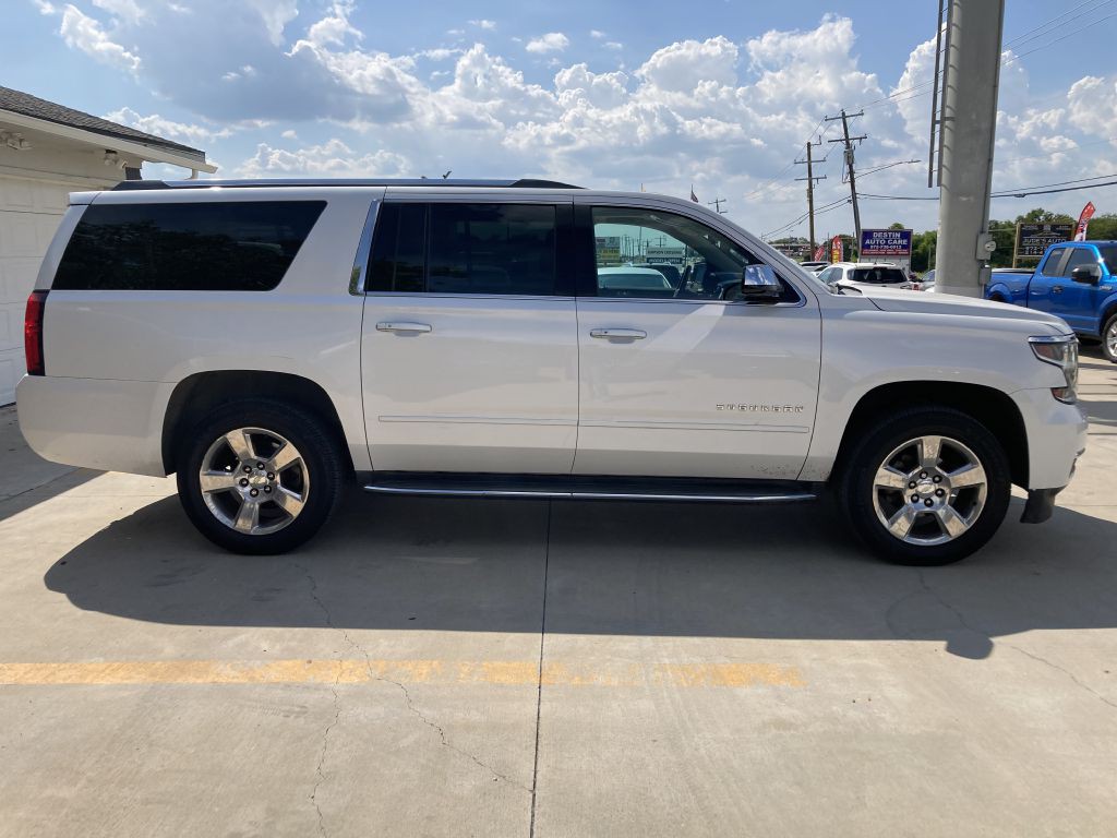 2017 Chevrolet Suburban Image 8