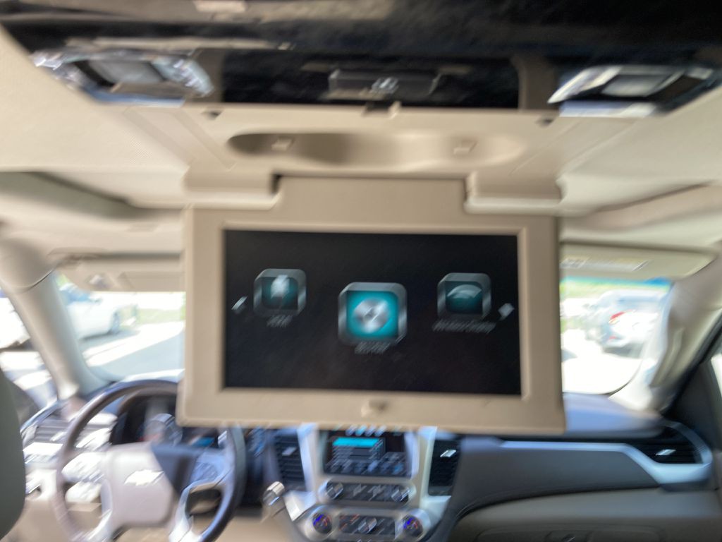 2017 Chevrolet Suburban Image 23