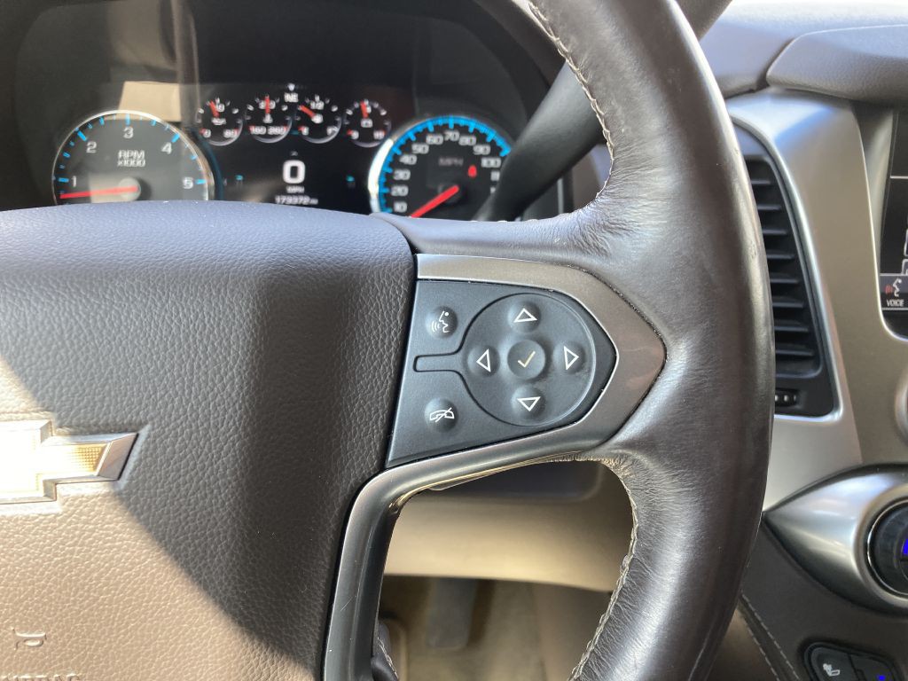 2017 Chevrolet Suburban Image 31