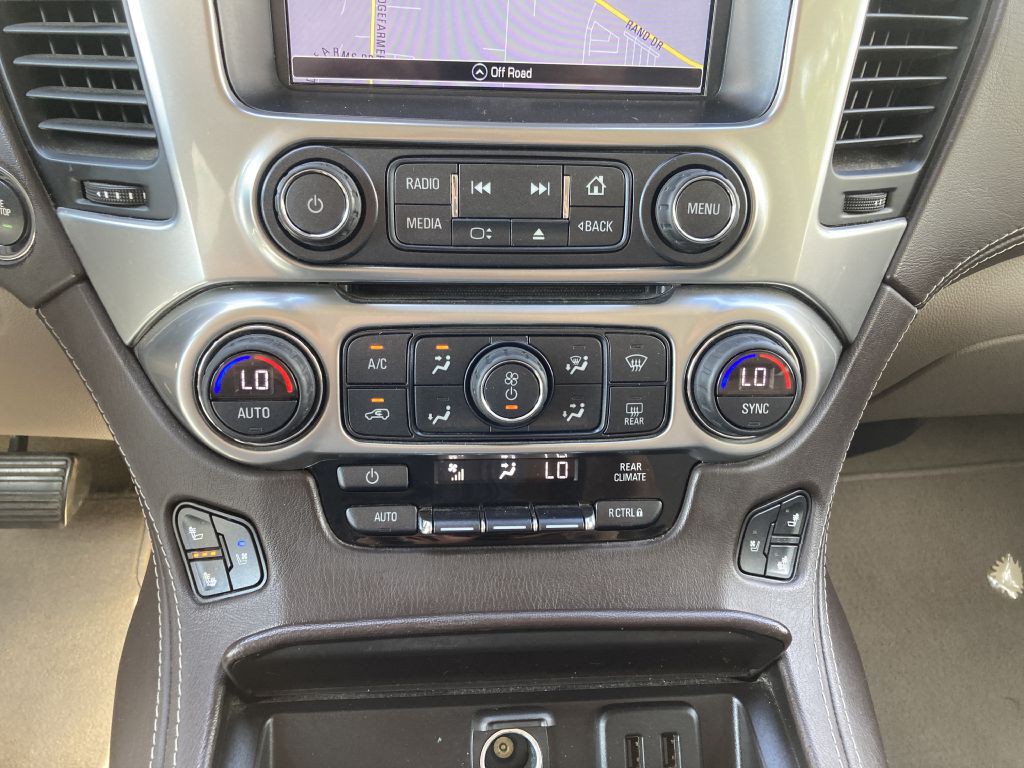 2017 Chevrolet Suburban Image 37