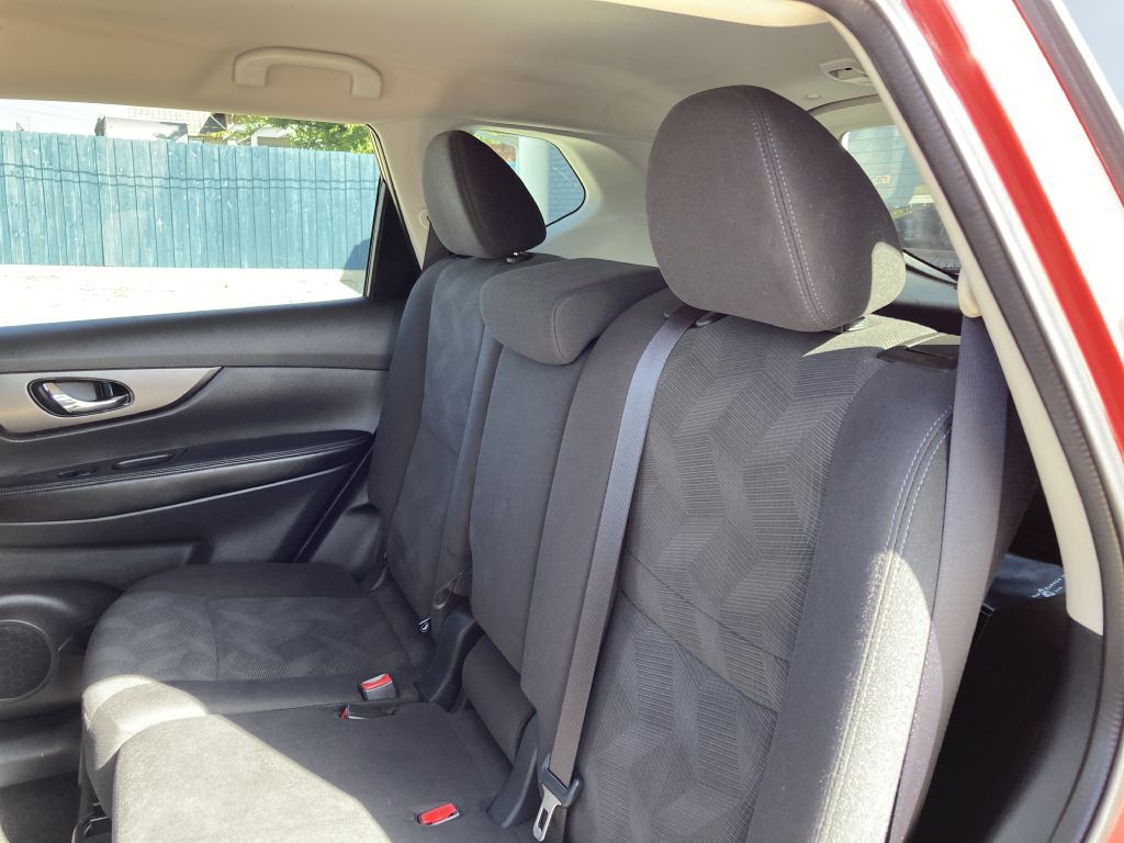 2016 Nissan Rogue Image 20