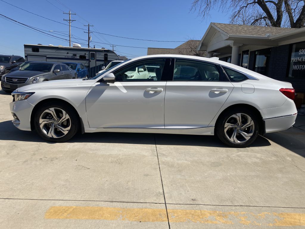 2018 Honda Accord Image 6
