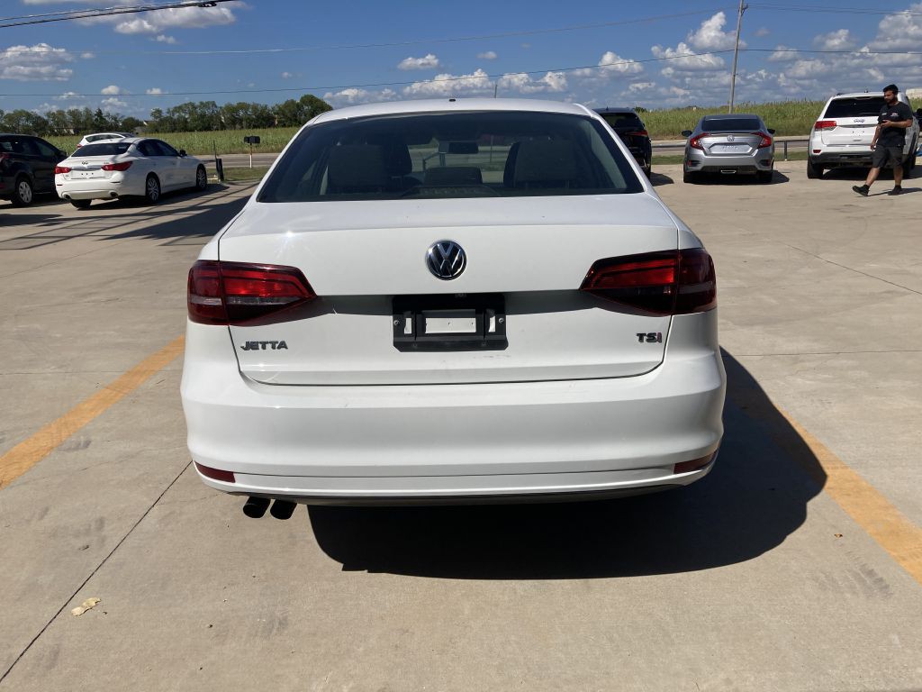 2017 Volkswagen Jetta Image 9