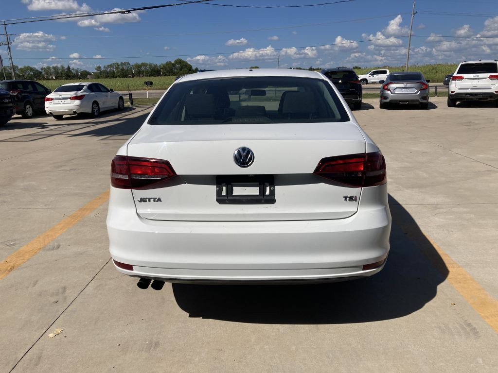 2017 Volkswagen Jetta Image 10
