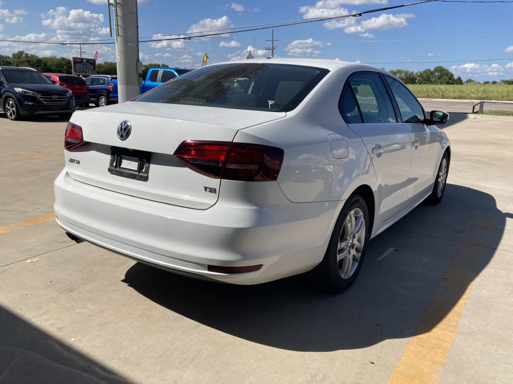 2017 Volkswagen Jetta Image 11