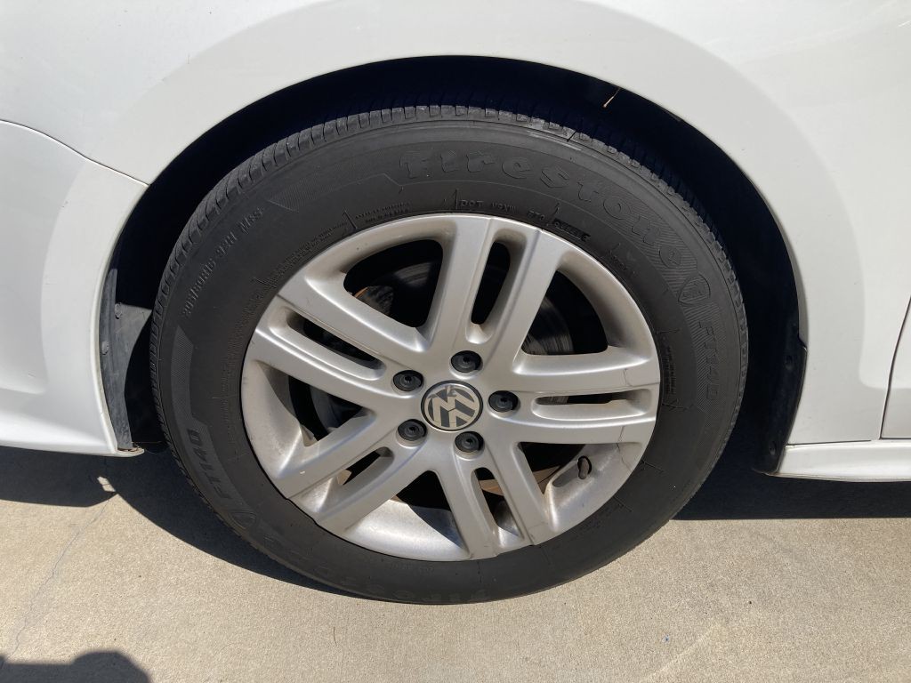 2017 Volkswagen Jetta Image 14