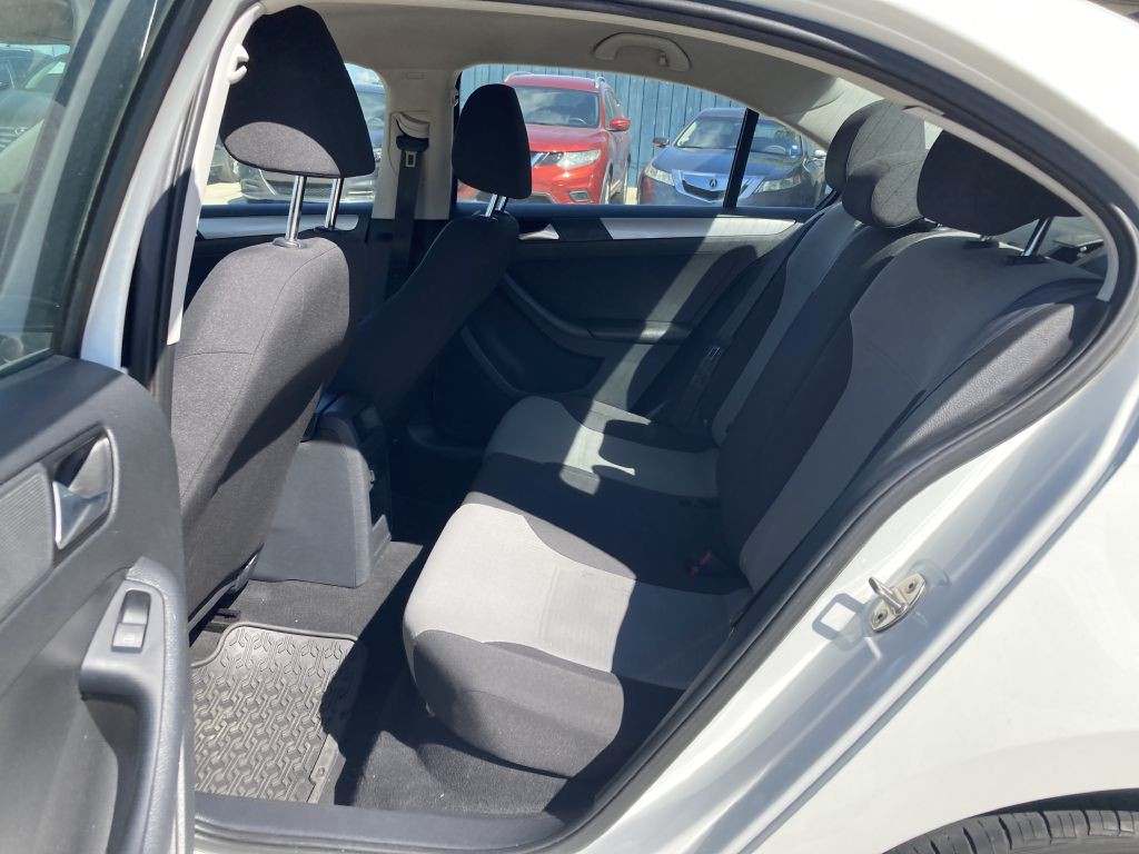 2017 Volkswagen Jetta Image 18