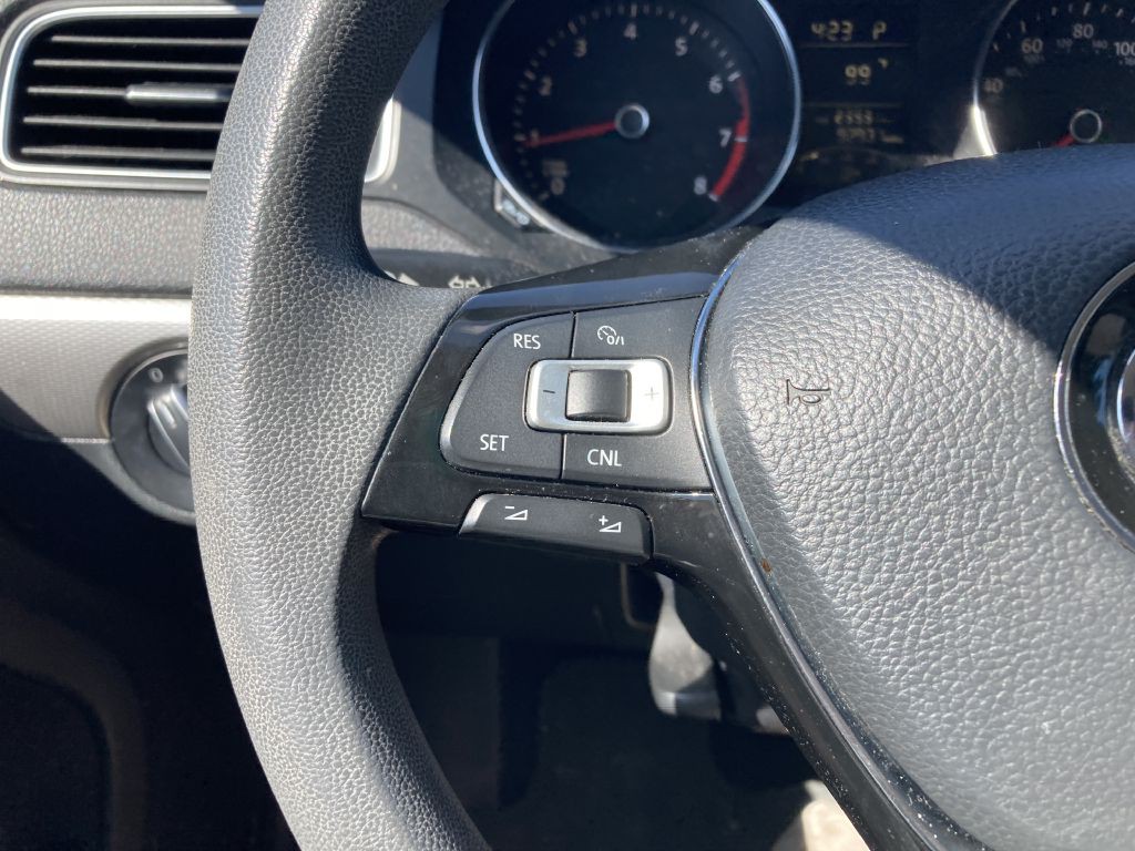 2017 Volkswagen Jetta Image 21