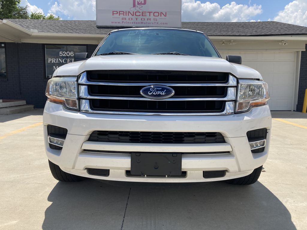 2017 Ford Expedition Image 2