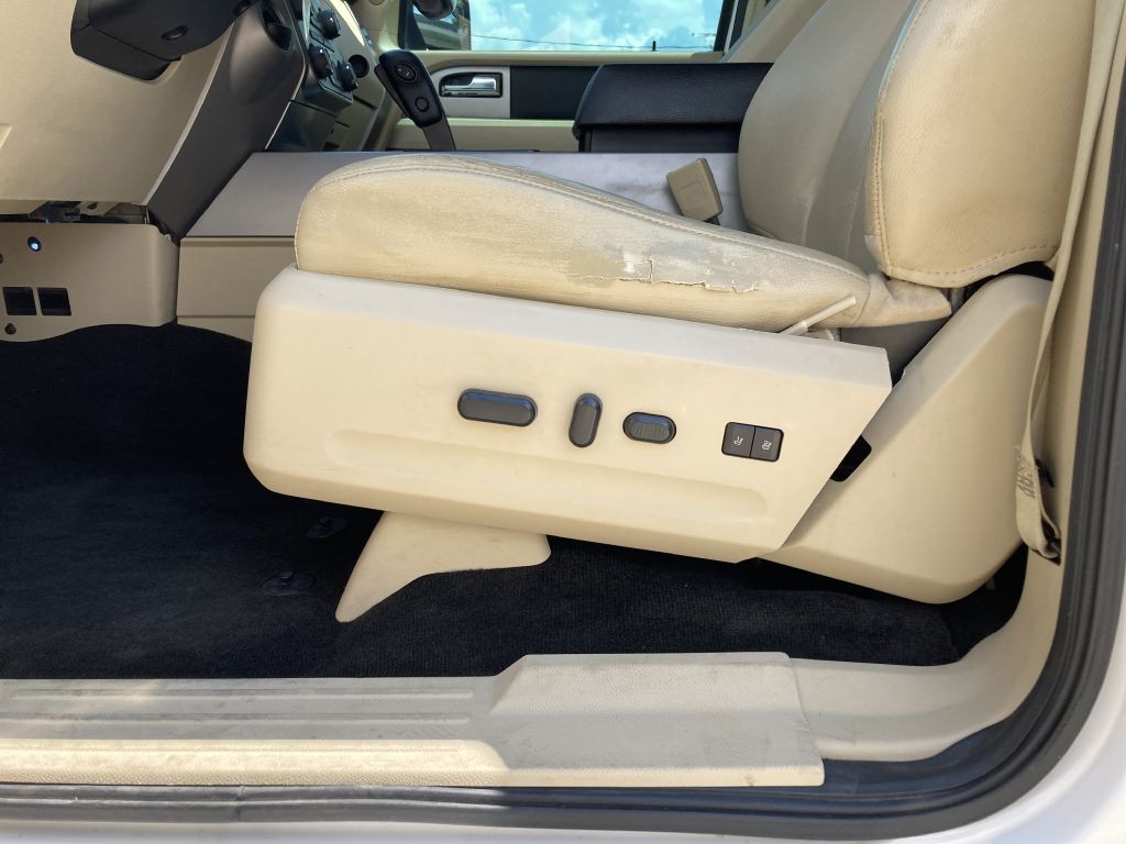 2017 Ford Expedition Image 17