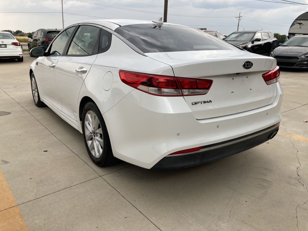 2018 Kia Optima Image 11