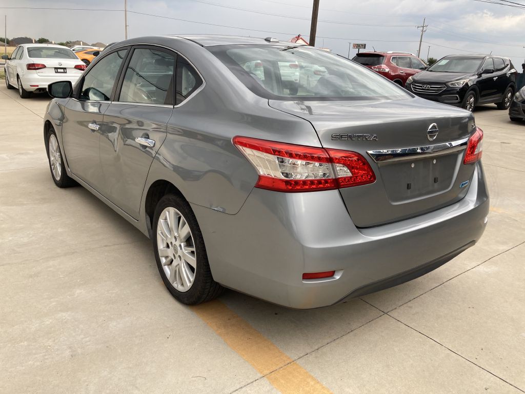 2013 Nissan Sentra Image 11