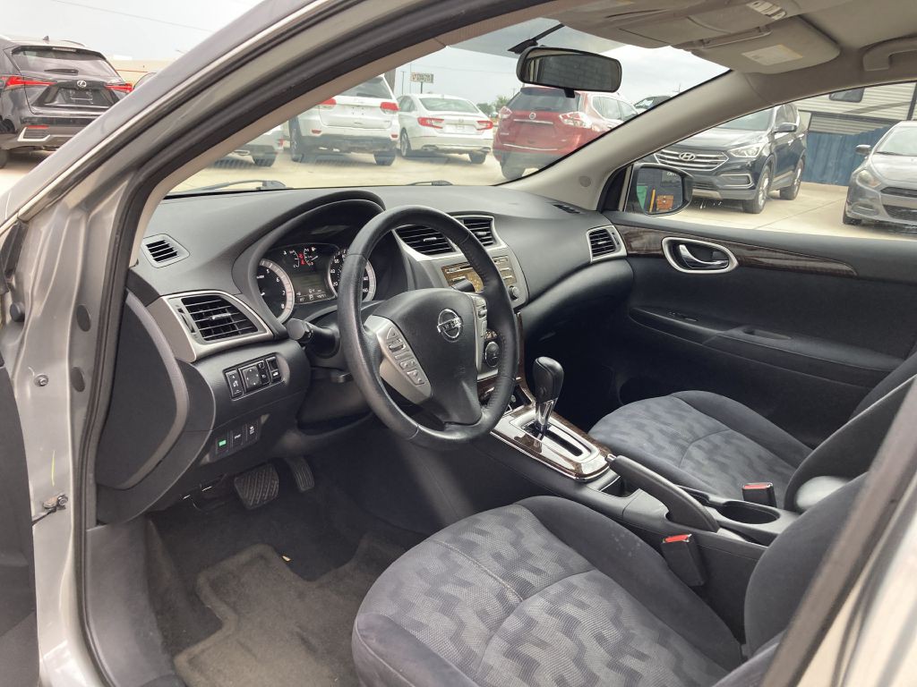 2013 Nissan Sentra Image 16