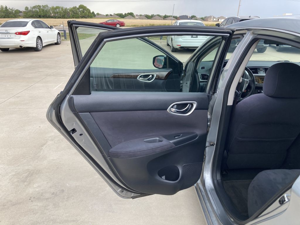 2013 Nissan Sentra Image 18