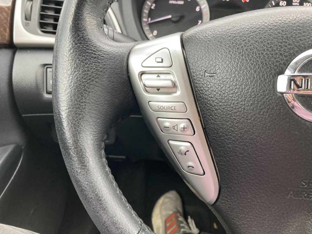2013 Nissan Sentra Image 23