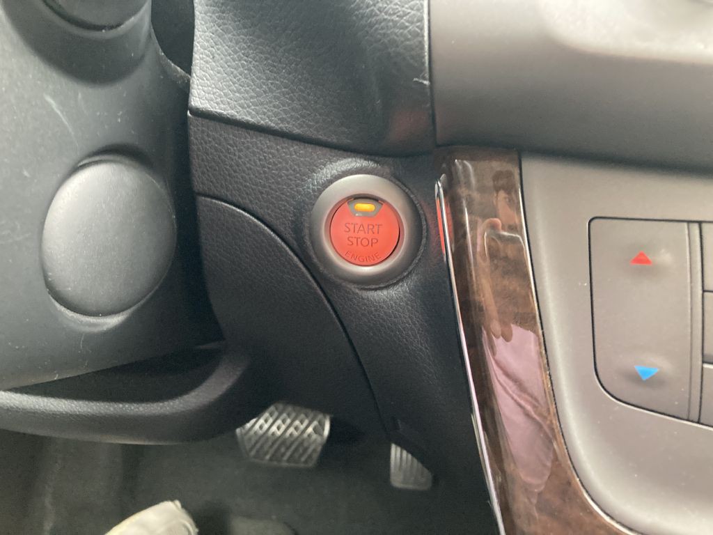 2013 Nissan Sentra Image 25
