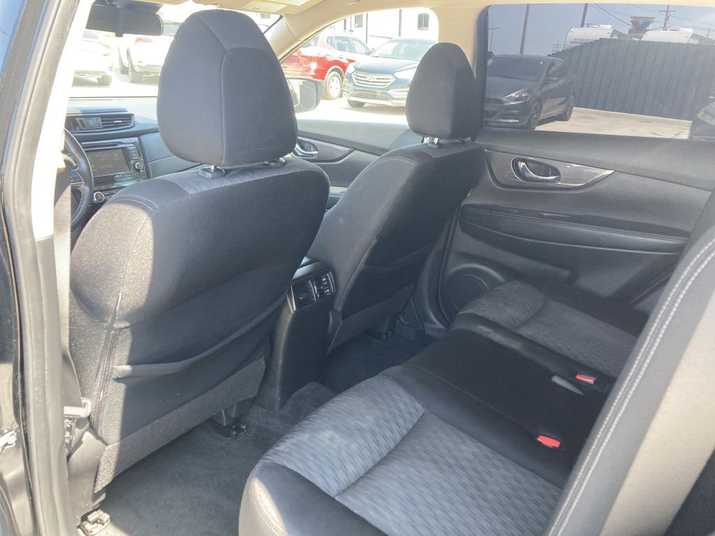 2019 Nissan Rogue Image 19