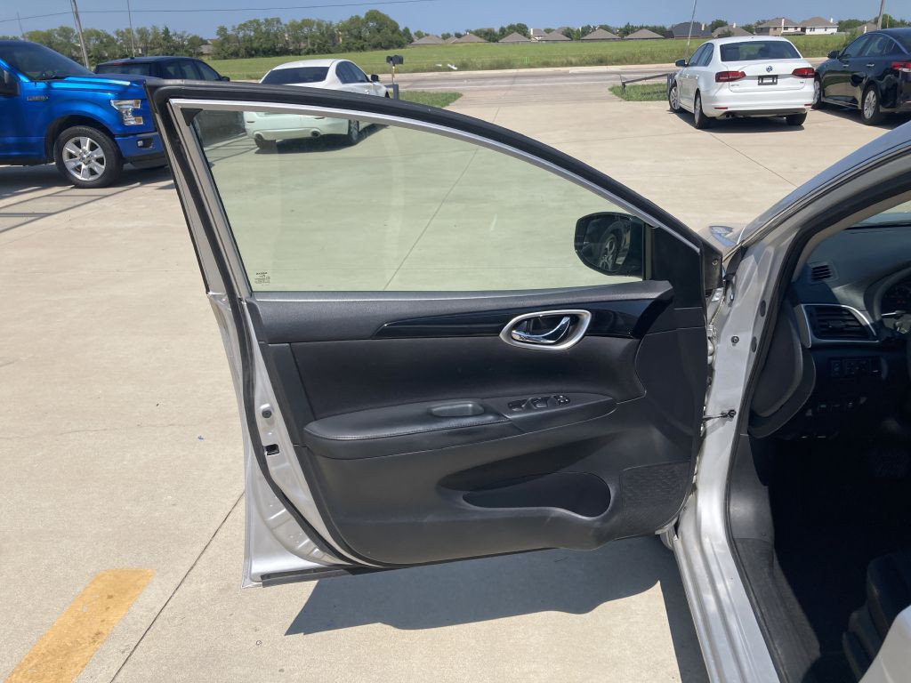 2018 Nissan Sentra Image 14